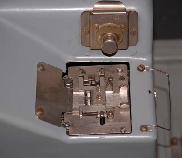 x22_hl1_tape_reader.jpg
