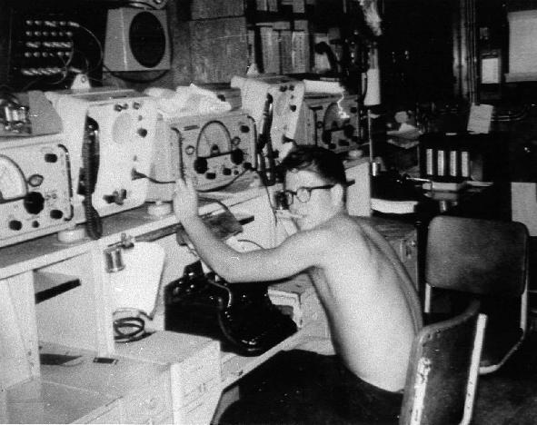 217_radio_b.jpg