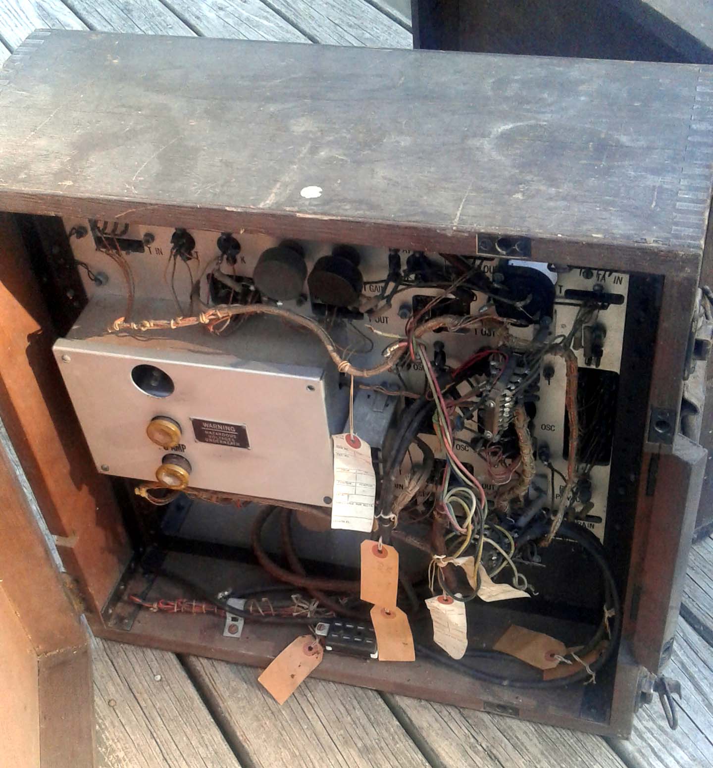 b3_04_rear2.jpg