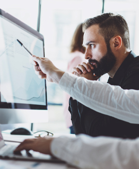 Spécialiste en intelligence économique