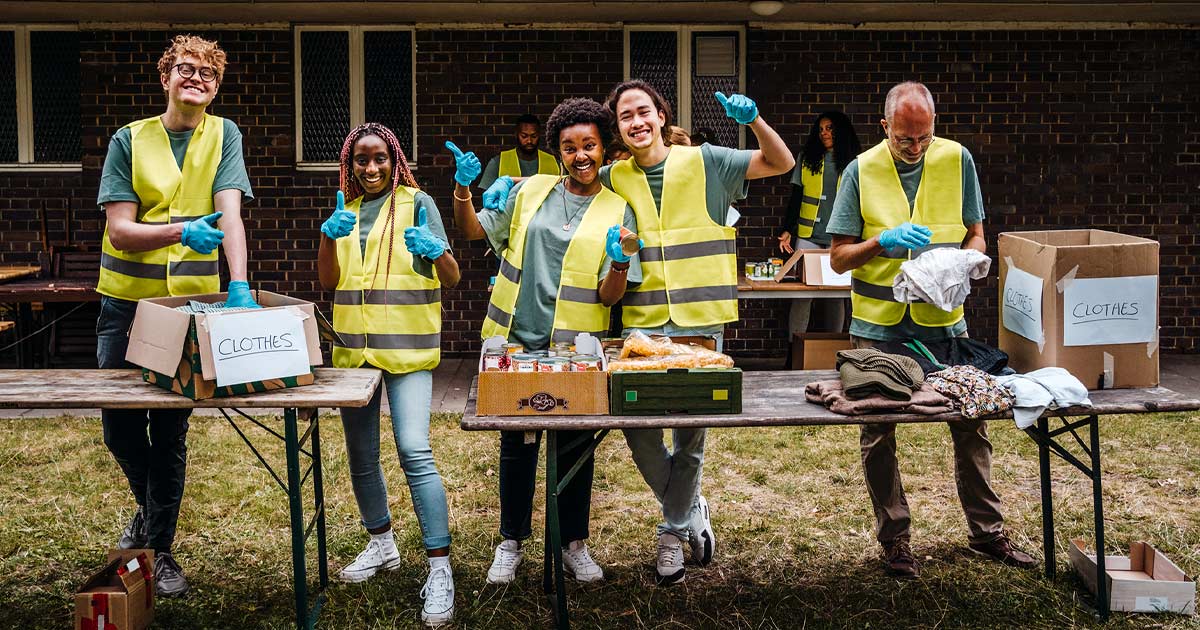 Group of volunteers in a donation and recollection volunteering