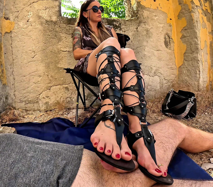 Mistressyammyboots: Gladiatrix der unterwerfung