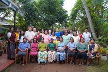 금융산업공익재단과 WFP 대표단이 WFP 지역농산물 연계 학교급식 프로젝트에 참여하고 있는 스리랑카 여성 영농인과의 만남을 가졌다. ⓒWFP