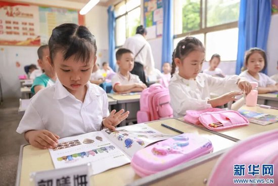 小学没毕业初二课程已学完 超前学真无解��?