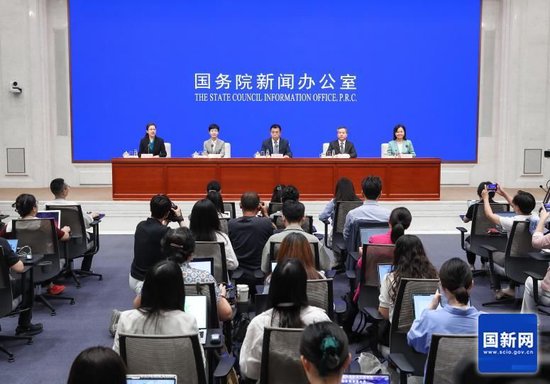 从“孕”到“育”全程无��? 国家卫健委推出一系列真金白银支持