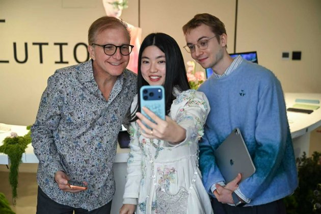 当科技生长出自然的诗意：Susan Fang ��? “Air-Evolution��? ��?