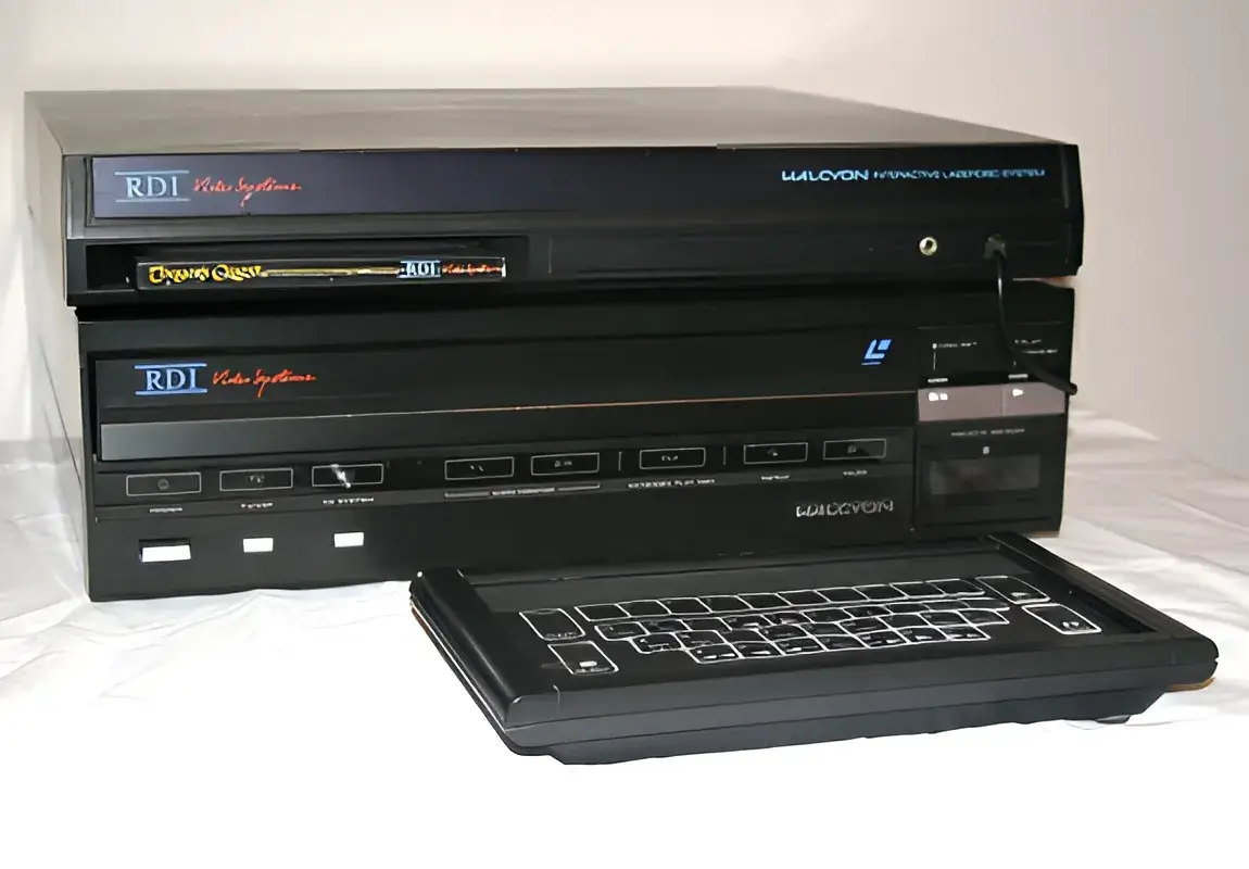 RDI Halcyon laserdisc units with the Thayer’s Quest disc and keyboard.