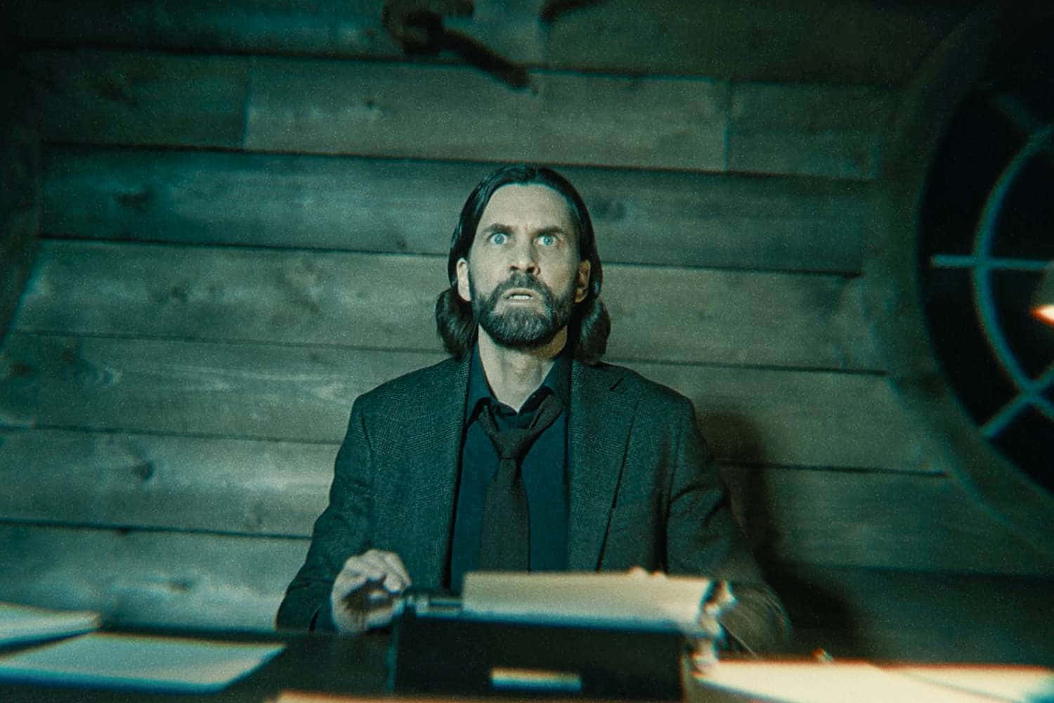 Alan Wake2 Bekymret Forfatter Bakgrunnsbildet