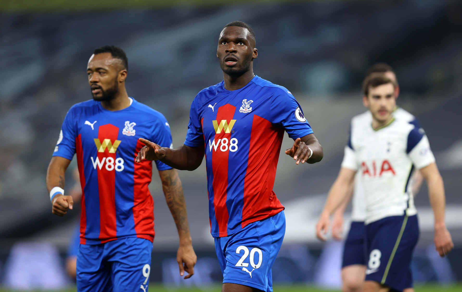 Christianbenteke Gegen Tottenham Hotspur 2021 Wallpaper