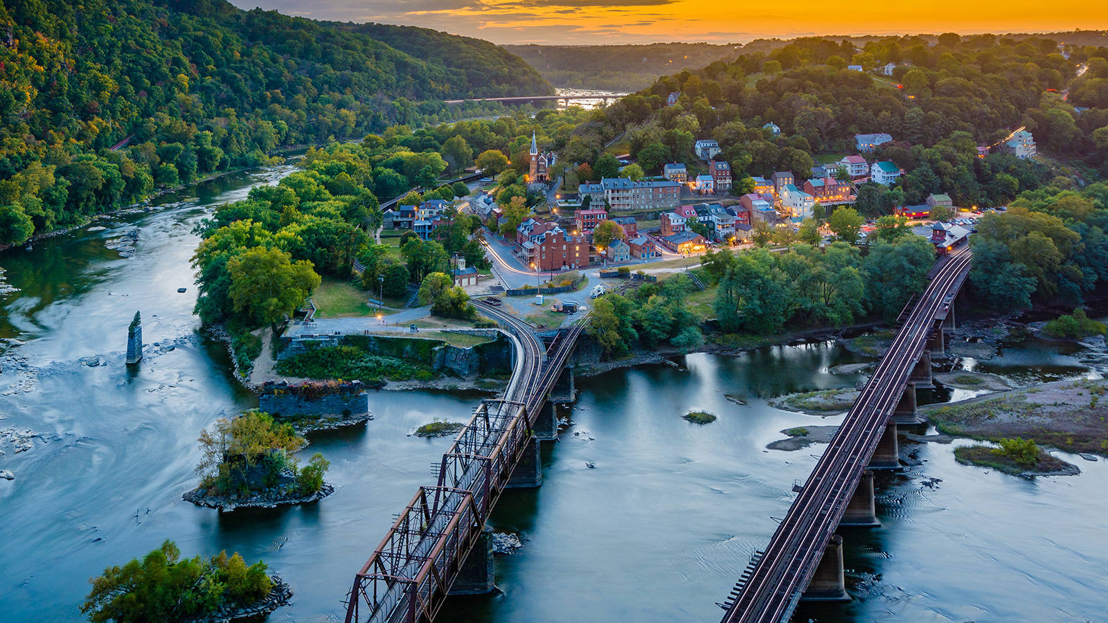 1. Harpers Ferry Nationalhistoriske Park nær Chesapeake & Ohio-kanalen Wallpaper