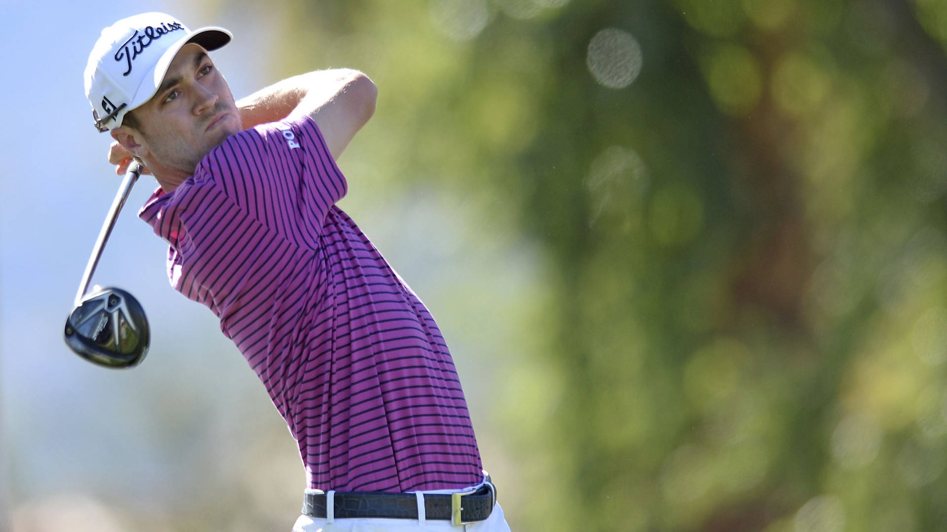 Justin Thomas Bruker En Driver Bakgrunnsbildet