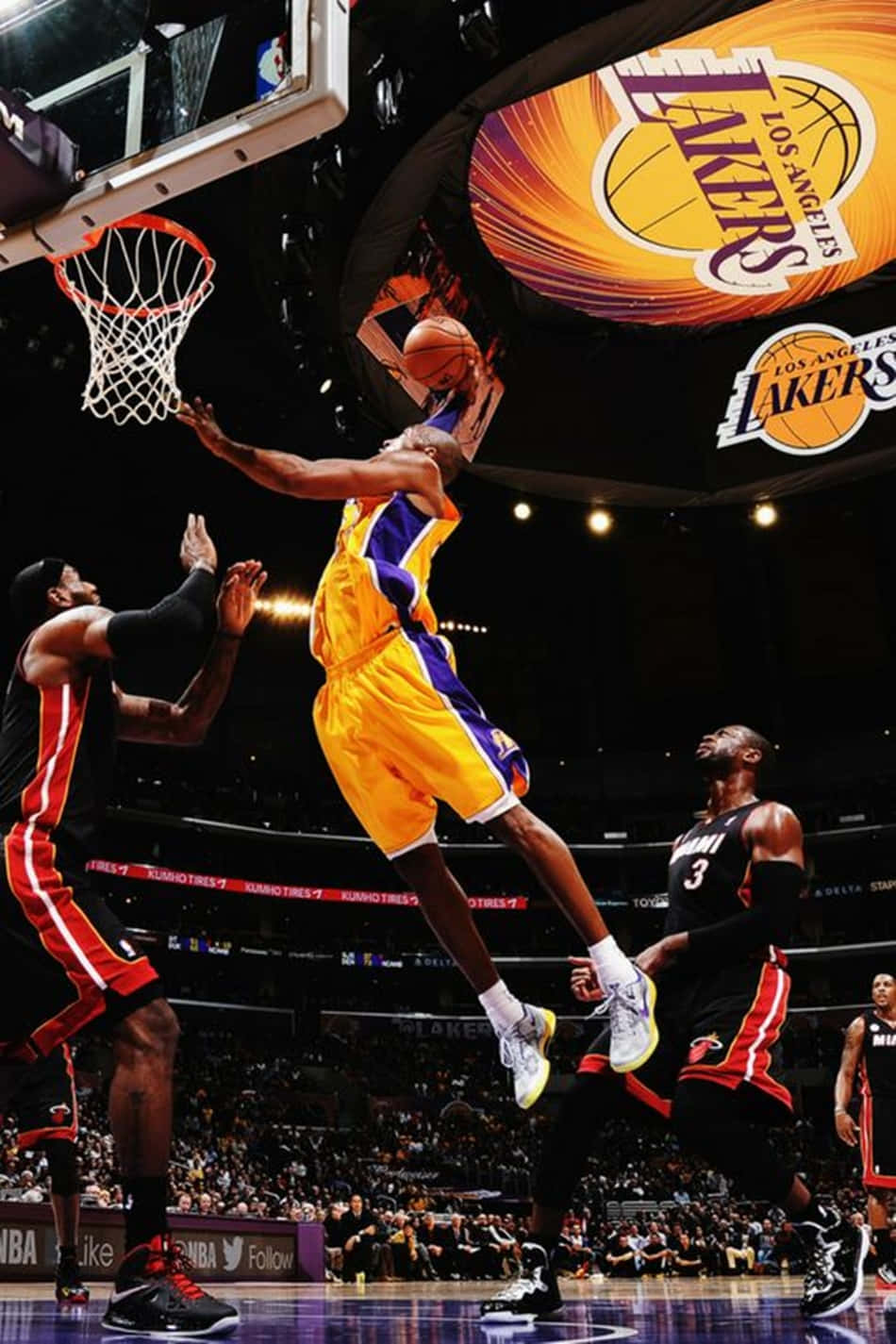 Kobe Dunking Lakers Achtergrond
