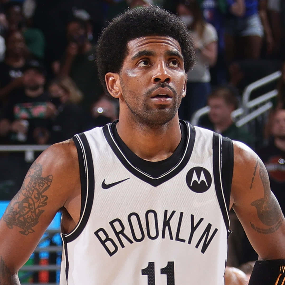 Kyrieirving Com O Brooklyn Nets Papel de Parede