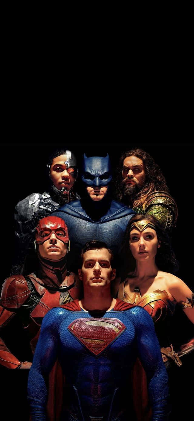 Bersiap Untuk Aksi Dengan Iphone Marvel Dan Dc Wallpaper