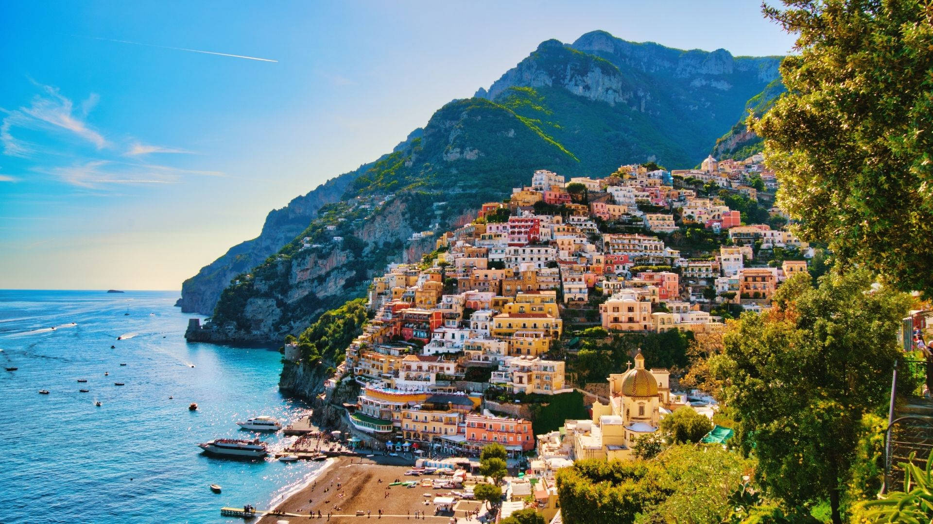 Paysage De La Ville De Positano Sur La Côte Amalfitaine Fond d'écran