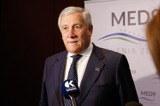 Tajani: "Avanti con la riduzione del diritto di veto in Ue"