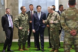 Rubio visitó el centro civil-militar estadounidense que supervisa la tregua en Gaza.