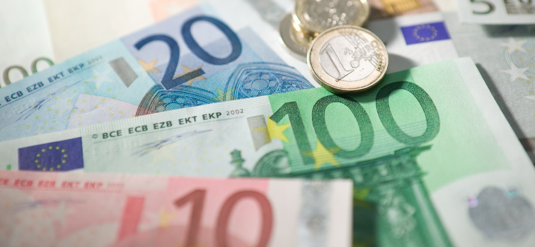 Bank notes and coins Bank notes and coins