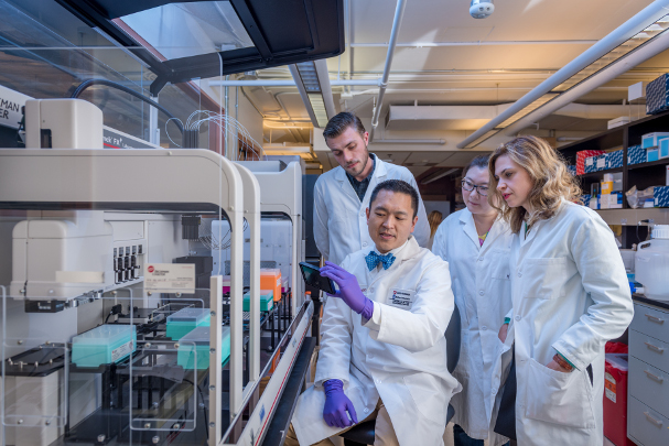 Does proximity play a role in science collaborations?