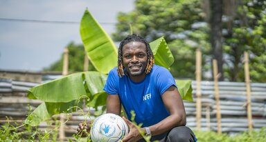 WFP Goodwill Ambassador, Distel Zola