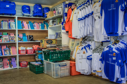 Wealdstone FC Megastore 001 Wealdstone FC Megastore 001