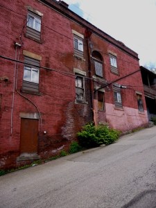 Building in Braddock PA