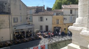 restaurants and markets in Arles