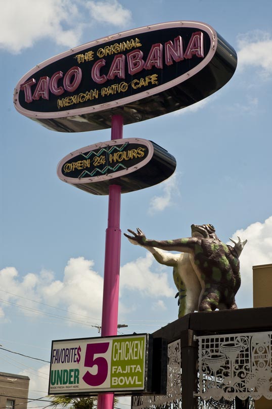 Dancing Frogs and a 5 Dollar Chicken Fajita Bowl.