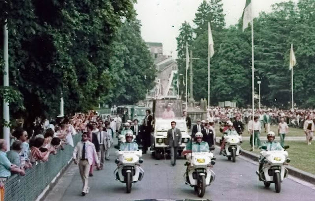 BFG 1300s Escorting Pope John Paul II in France BFG 1300 Motorcycles Escorting Pope John Paul II in France