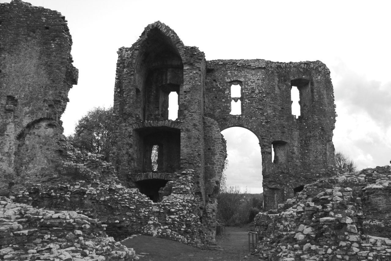 Llawhaden castle Llawhaden castle