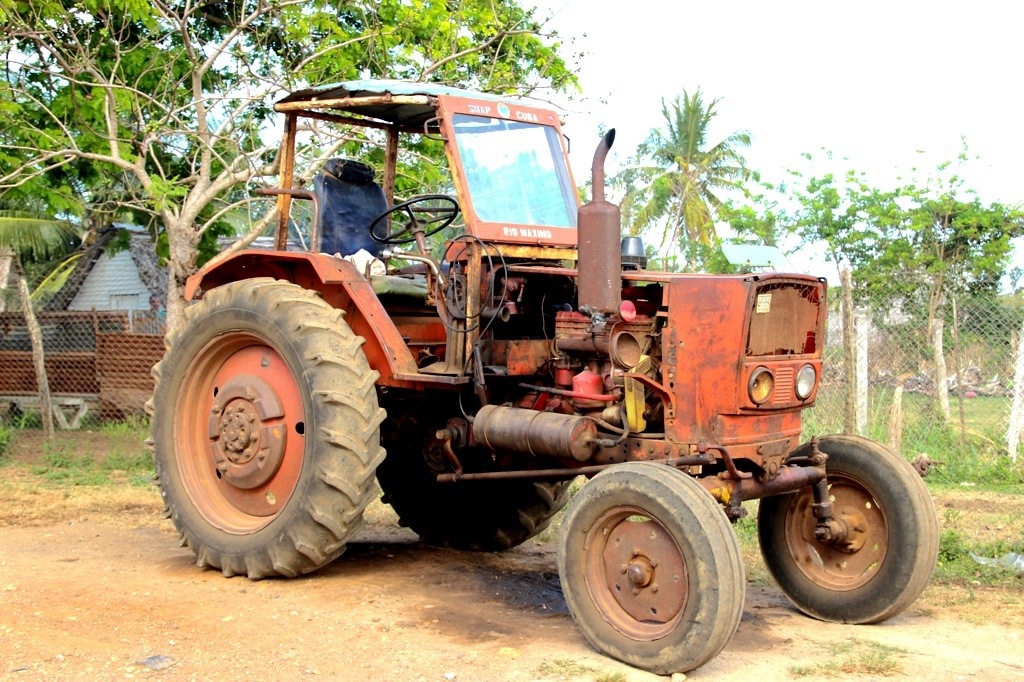 tractors in Cuba
