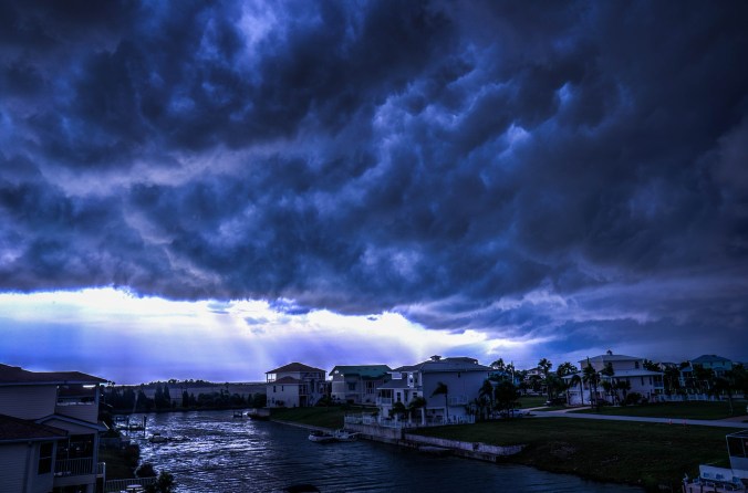 storm-426787_1920 (1) (1)