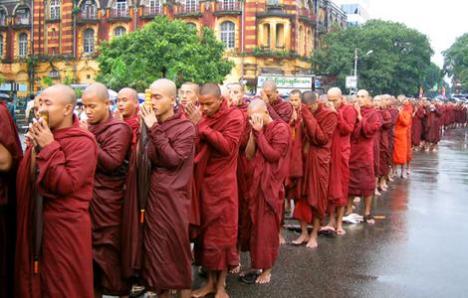 myanmar-protesters.jpg