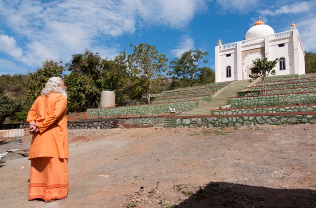 Photograph of Yogiraj's Siddhanath Forest Ashram Temple
