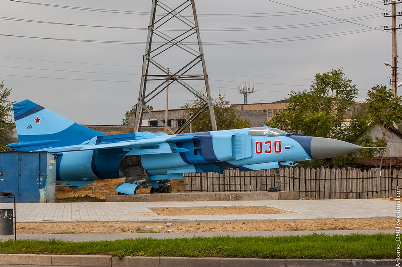 blue-mig-23