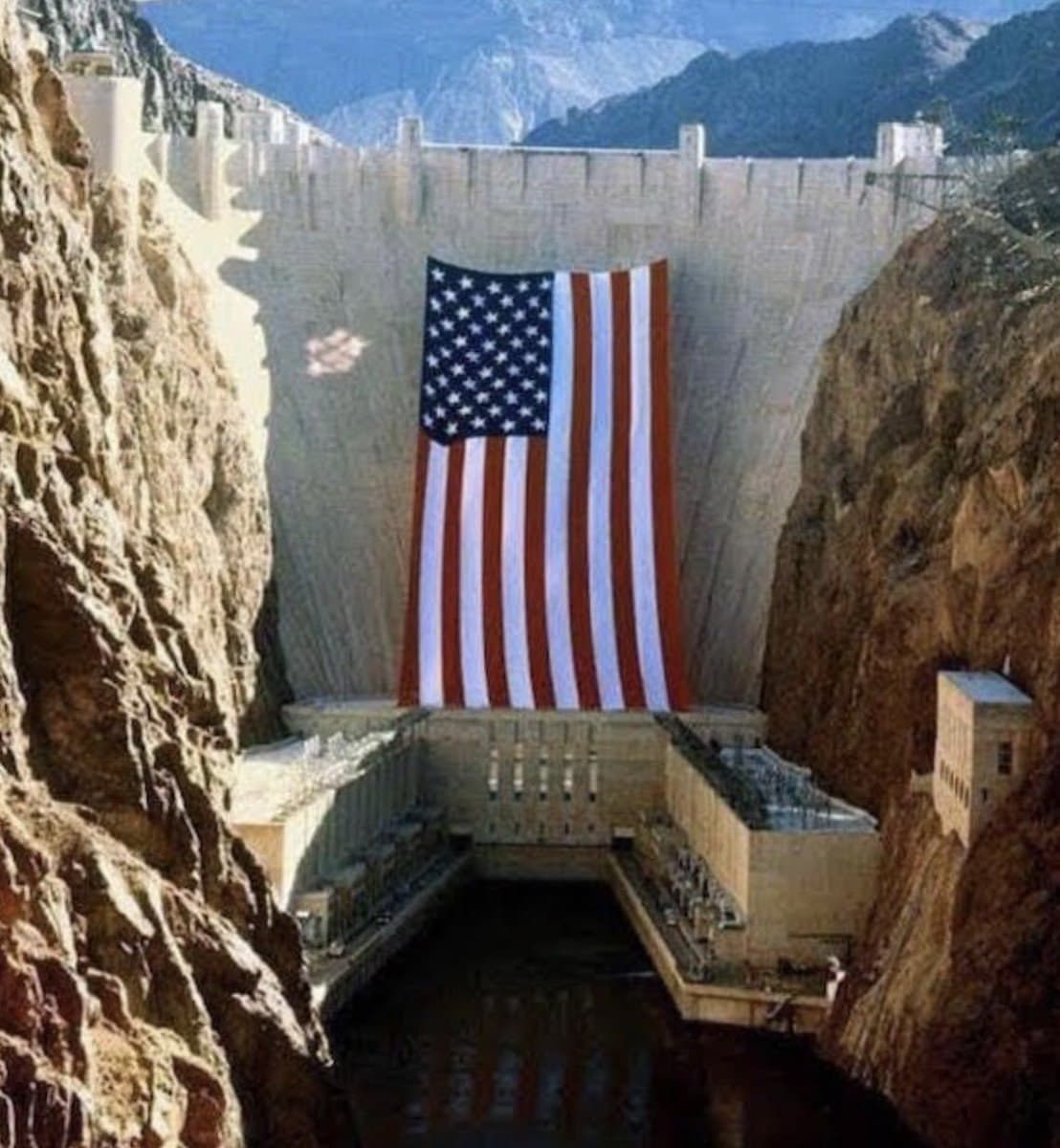 largest us flag