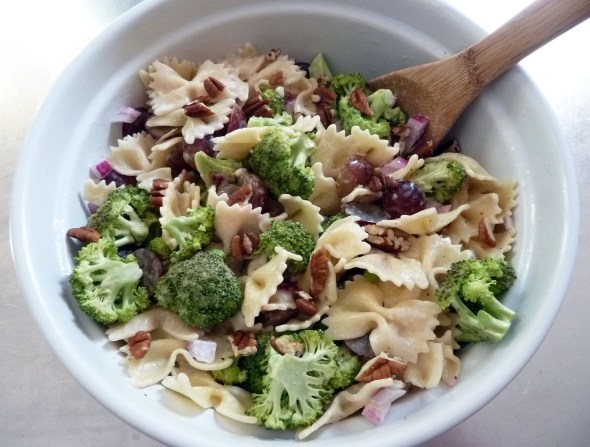 broccoli, grape & bow-tie pasta salad