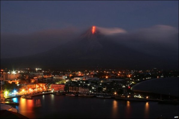 mayon AFP