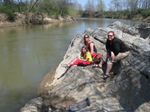 img_1471 April Ingle, Jennifer Wysocki and Ramsey Cook take a lunch break near Calhoun along the Oostanaula.