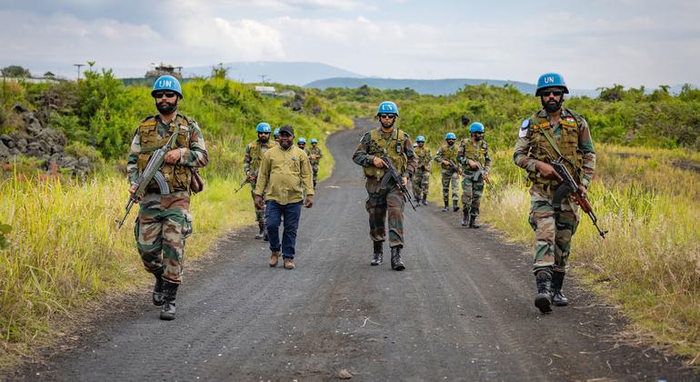 O Batalhão de Desdobramento Rápido Indiano da Monusco patrulha sua base em Sake, na província de Kivu do Norte