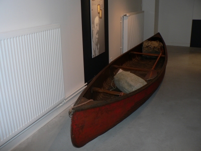 canoe1.jpg