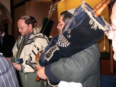 mincha-london.jpg