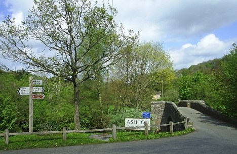 Ashton in Devon, with the bridge over the Teign River. John Stooke, my 9x great grandfather, son of Thomas Stooke and Elizabeth Honywill, was baptised in Ashton on 9 August 1592