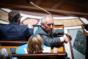 François Bayrou lors de la séance publique de questions au gouvernement, à l’Assemblée nationale, à Paris, mercredi 25 juin.