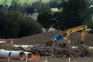 Les travaux liés à la construction de l’A69 entre Castres et Toulouse ont repris dès le 16 octobre. Des militants écologistes continuent de se mobiliser contre ce projet« au coût écologique exhorbitant ».