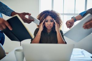 L’autrice des Confessions d’une accro du shopping, Sophie Kinsella, revient avec un nouveau roman à l’humour ravageur sur le burn out. (Photo d’illustration)