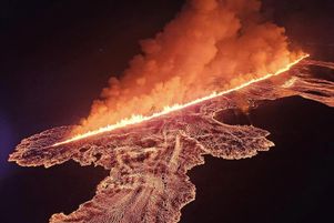 L’éruption du volcan Sundhnuksgigarod en Islande.