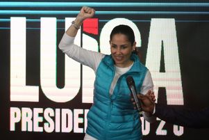 La candidate de gauche, Luisa Gonzalez, a effectué une percée lors du premier tour de l’élection présidentielle en Équateur, dimanche 9 février, se retrouvant au coude-à-coude avec le président sortant Daniel Noboa.