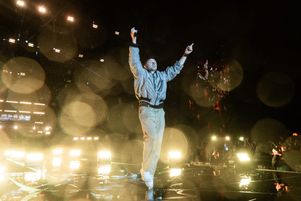 Martin Solveig, DJ français et auteur de tubes internationaux comme All Stars et Hello, a fait ses adieux à la scène samedi 19 juillet 2025 au festival des Vieilles Charrues.