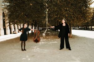 Rosemary Standley et Dom La Nena, réunies dans le duo Birds on a Wire, présentent Nuées ardentes, leur troisième disque.